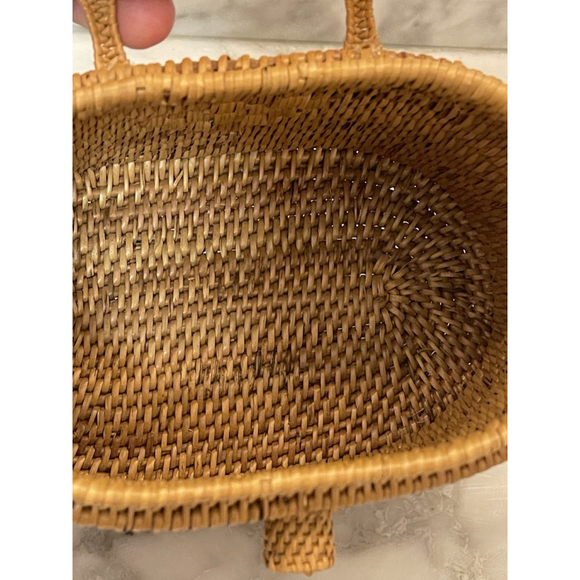 DEWI CROSSBODY RATTAN BASKET WEAVE AND WOOD PURSE - Picture 6 of 11